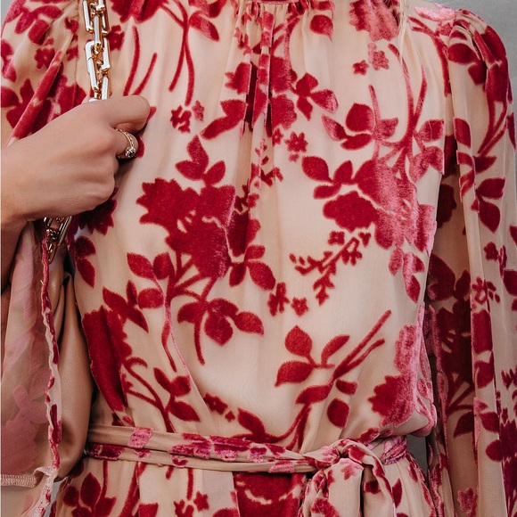 Floral Velvet Tie dress - Picture 2 of 11